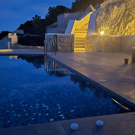 Desun Suites Kolonion Екстериор снимка